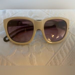 Authentic Cloe Sunglasses. Great condition. Come with their case
